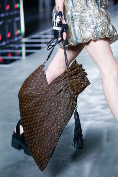 Look 126